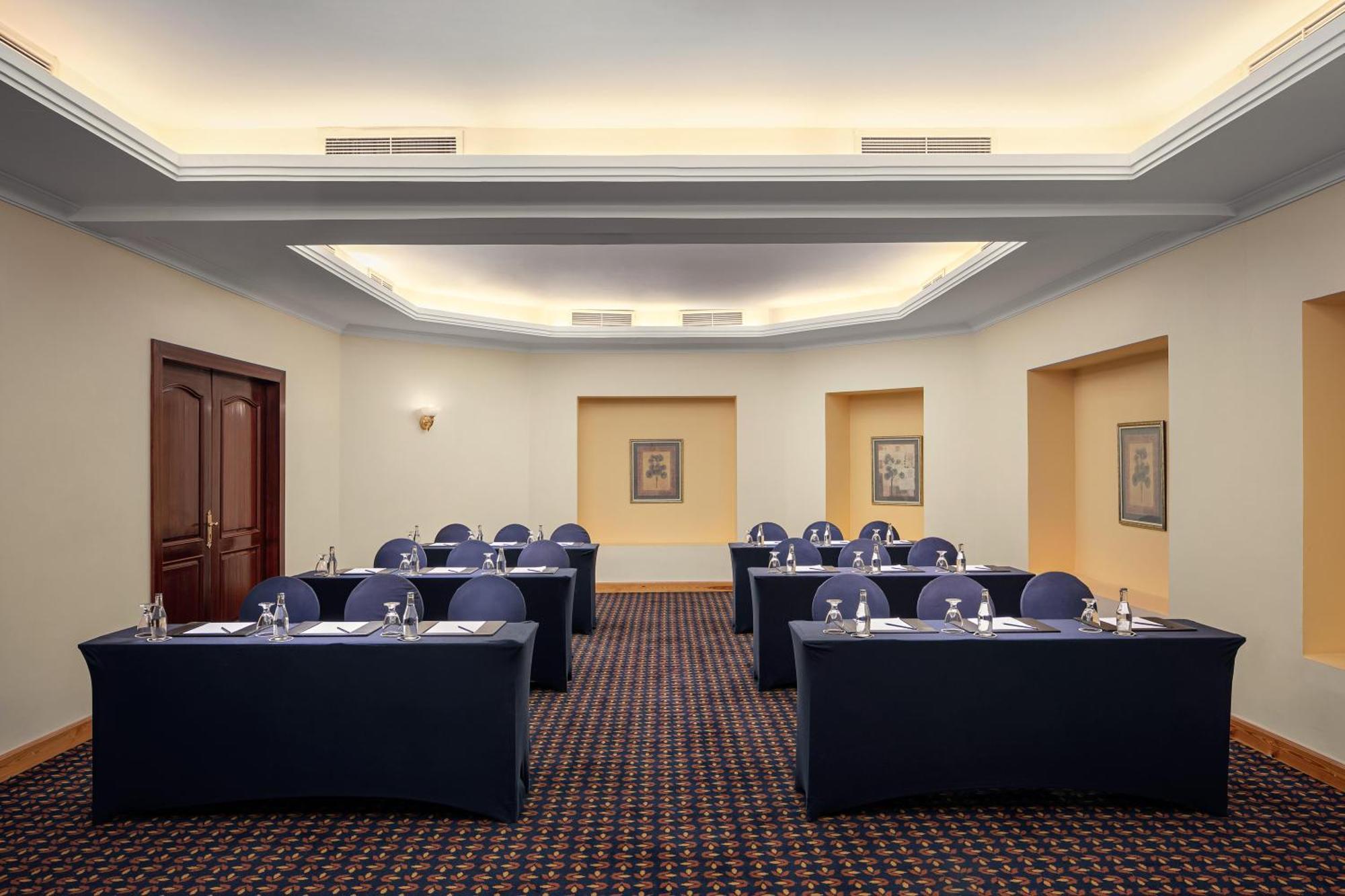 Курортный комплекс Palm Royale - Сома-Бэй